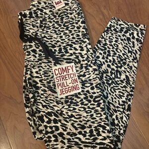 Leopard Print Jeggings